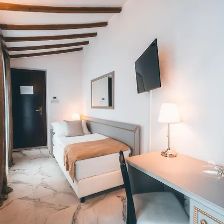 מלון Palazzo Benci 3*